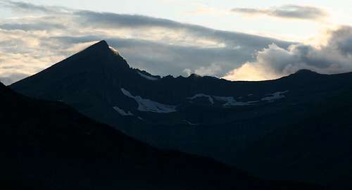 Swiftcurrent Mountain, Sunset