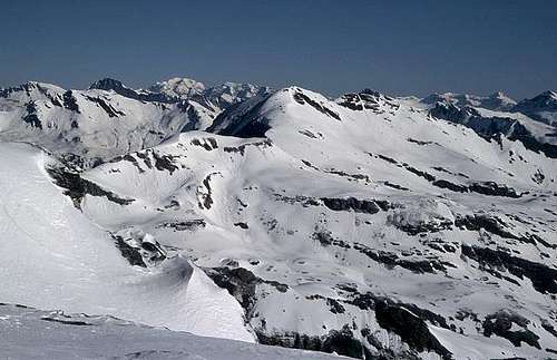 Guggernüll (center) seen from...