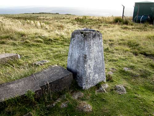 Deadwater Fell - OS-Trig point 569 metres
