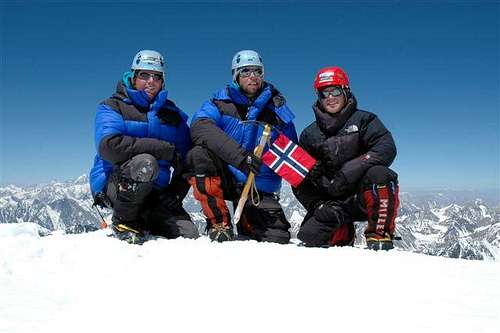 Norwegian group with flag