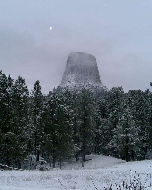 Devils Tower in Snow