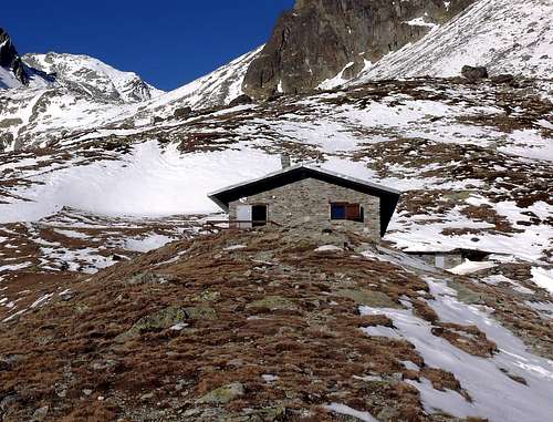 Alpine REFUGES in the Aosta Valley 