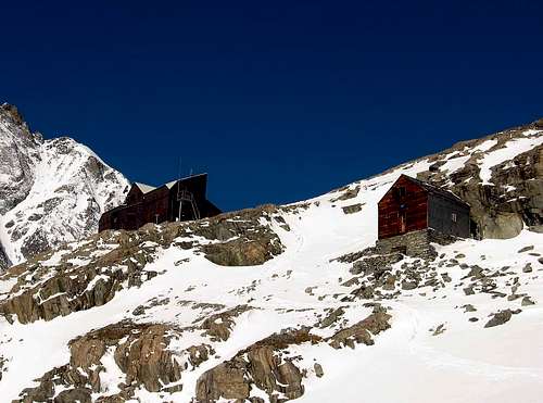 Alpine REFUGES in the Aosta Valley