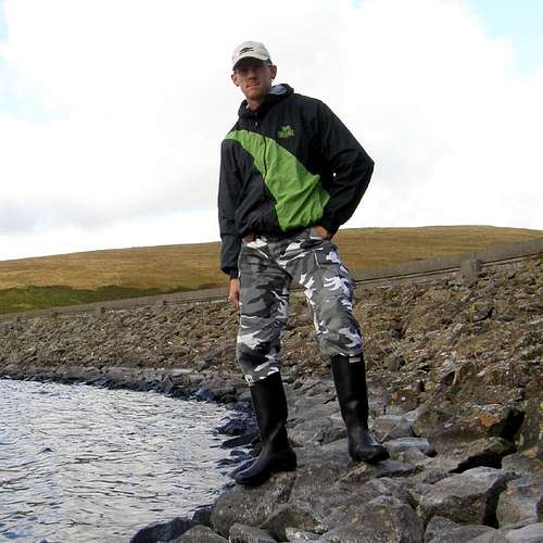 Me in my Black Hunter wellingtons at Fruid Reservoir