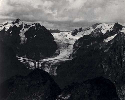 Leksour Glacier