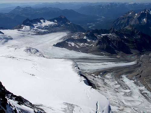 Two main branches of the Kitchi Icefield.