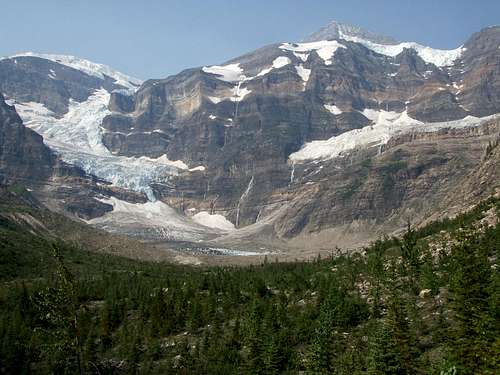 The highest icefall on Mount Sir Alexander