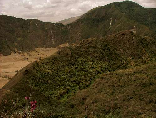 Cerro Pondoña crater.