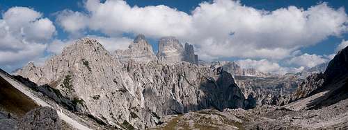 Drei Zinnen / Tre Cime (2999m) behind Cima Cadin de Rinbianco (2402m) and Monte Cianpedele (2346m)