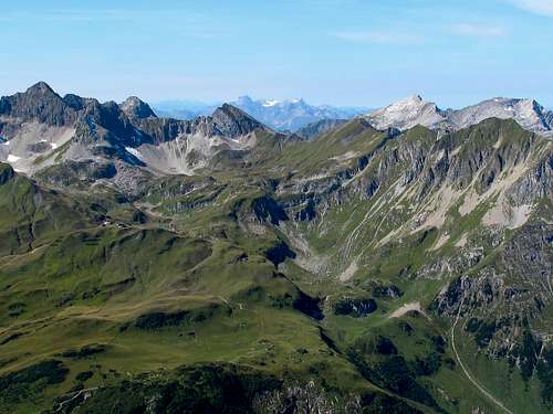 View from the Rüfispitze towards Lechquellengebirge and Switzerland