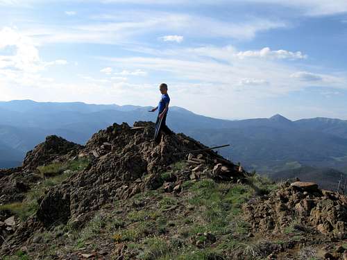 Corral Peaks via the East Ridge