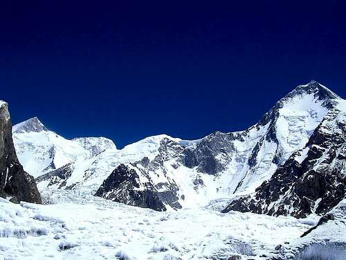 Gasherbrum-1 (8068-M), & Gasherbrum-II (8035-M), 