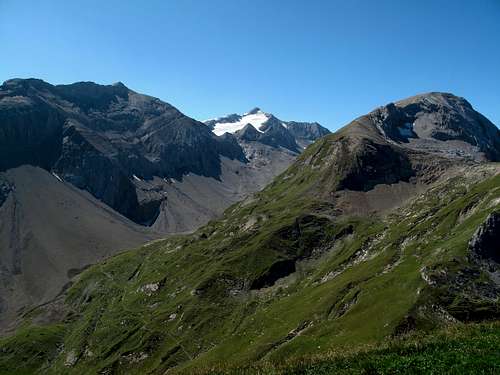 View to Schnidehorn (2937 metres) and Wildhorn (3247 metres) from the Iffighorn