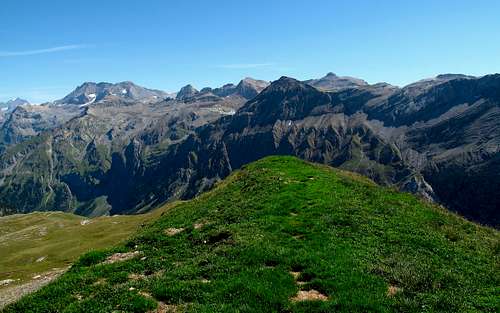 View to Blümlisalp (3664 meters), Wildstrubel (3243 meters), Weisshorn (2947 meters) and Rohrbachstein (2950 meters)