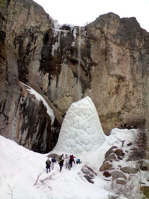 Sangan Waterfall and pahne hesar peak