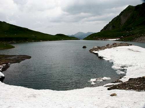 Tavaneuse Lake (june 2004)