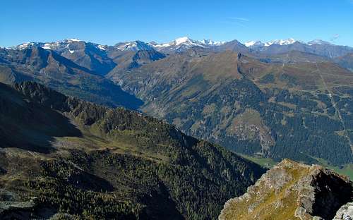 View from the Graukogel to the summits of the Hohe Tauern