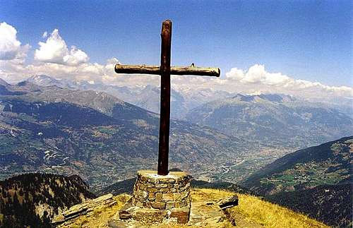 View towards NE from the cross on the top of Mont Paillasse <i>(2414m)</i>