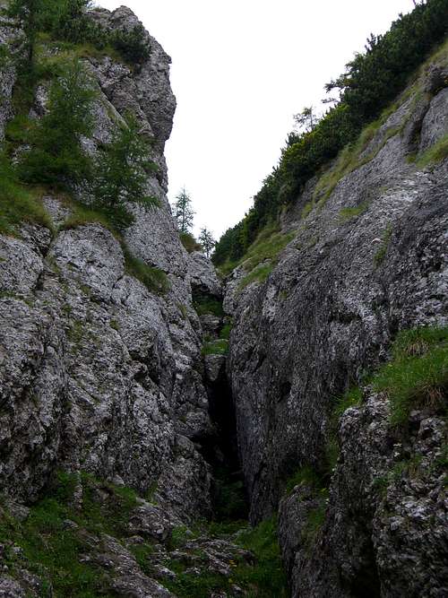 Second line of Gălbinele Valley