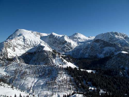 View to Schneibstein (2276m) and Windschartenkopf (2211m)