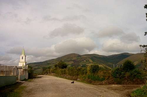 The trail from San Roque Alto