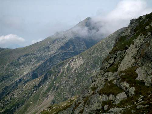 landscape with peak Caltun on top