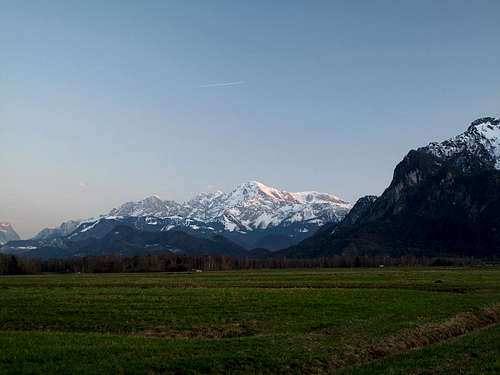 The Hoher Göll (2524m) in the evening
