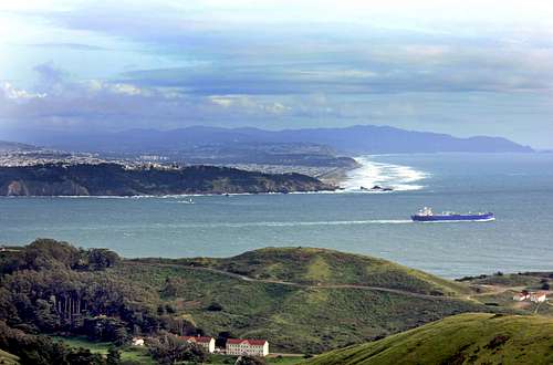 Tanker leaving the Golden Gate
