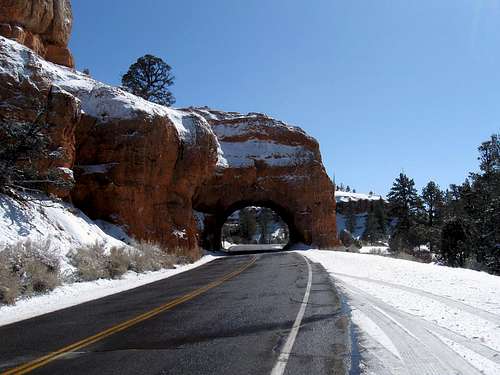 Arch Tunnel in Red Canyon