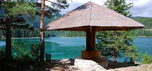 Crno Jezero lake