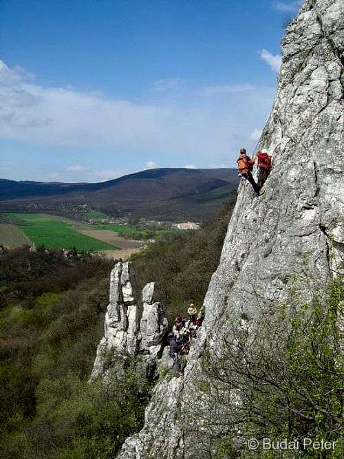 Climbing on Oszoly