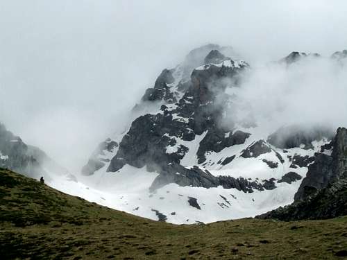 Chaukhi mountains