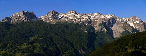 Kapa Moračka massif