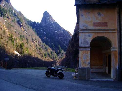 Monolith in Val Mastallone