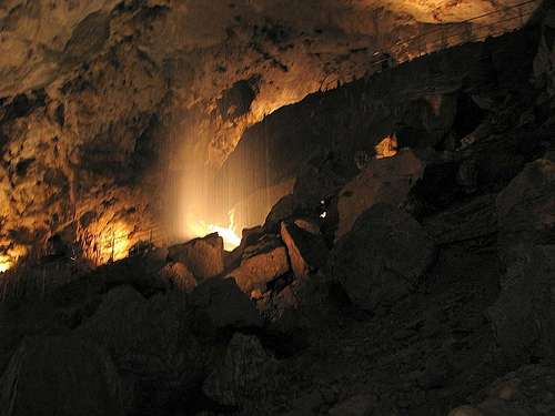 Jaskinia Demianowska Swobody - „Wieczny deszcz” w Głębokiej Sali