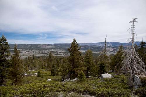 Sherwin Lakes Trail