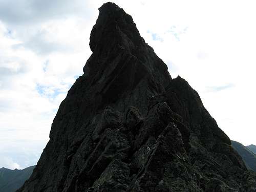 sharp rock near Caltun lake
