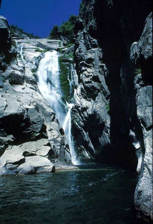 Silver Spray Falls Tehipite Valley