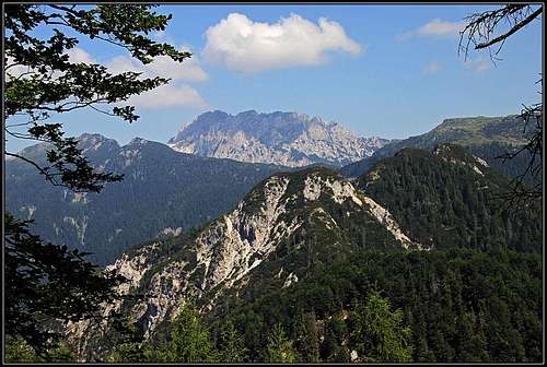 Monte Bruca from below Monte Brizzia