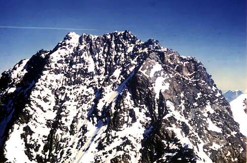 <b><font color=red>AOSTA's</font> VALLEY in<font color=green> SUMMITS MOUNT ROSA </font> <font color=BLUE>POINTE DUFOUR (4635 m) </font></b>
