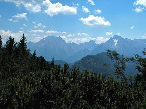 Watzmann (2713m), Grosser Hundstod (2593m) and Hochkalter (2607m) seen from the trail between Predigtstuhl and Karkopf