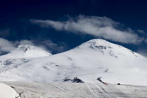 2 summits of Elbrus