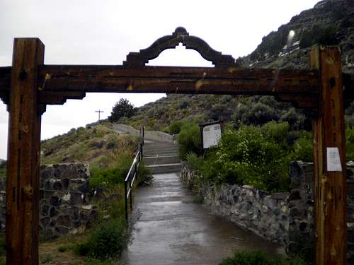 Gateway at bottom of walkway