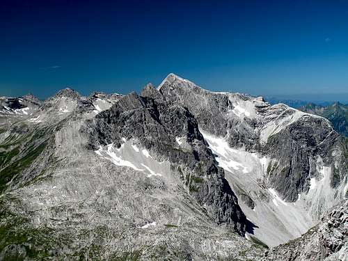 The Braunarlspitze (2649m) seen from the summit of Mohnenfluh