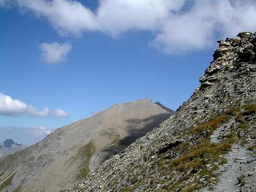 The Albrist summit (2761m) seen from the Seewlenfluh