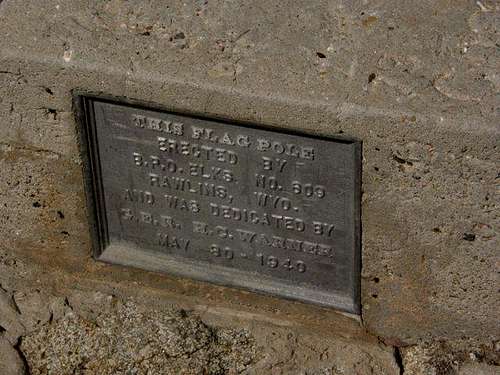 Plaque on top of Independence Rock