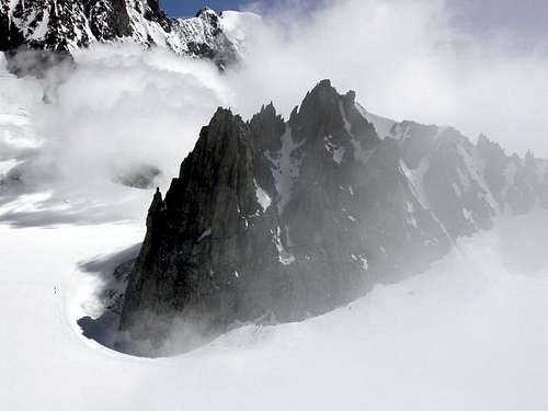 l'aiguille Marbrées (3536 m.)
