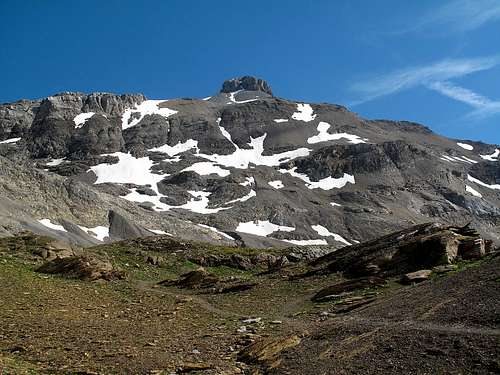 The Rohrbachstein (2950m) seen from the trail to the Wildstrubel hut