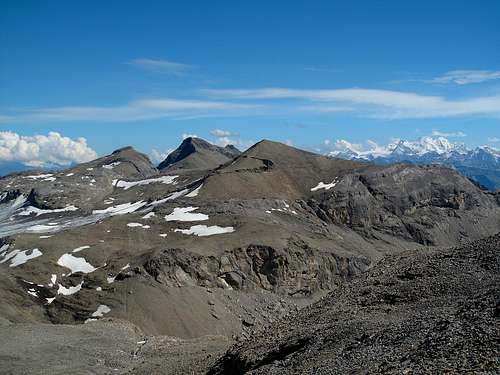 Looking south-east from above the Wildstrubel hut