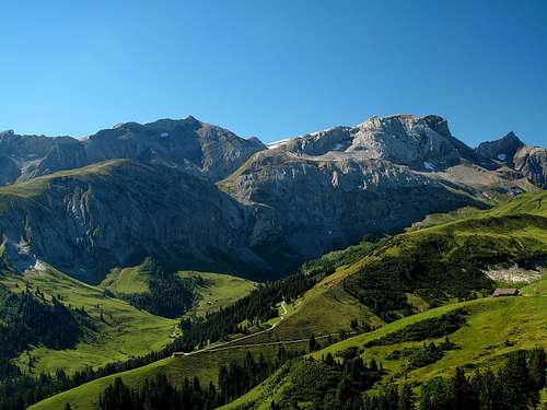 Iffighorn (2378m), Schnidehorn (2937m) and Niesehorn (2776m) seen from Leiterli above Lenk